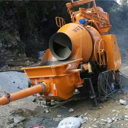 Бетоносмеситель YG с насосом,  – обзор и цена Concrete Mixer Machine